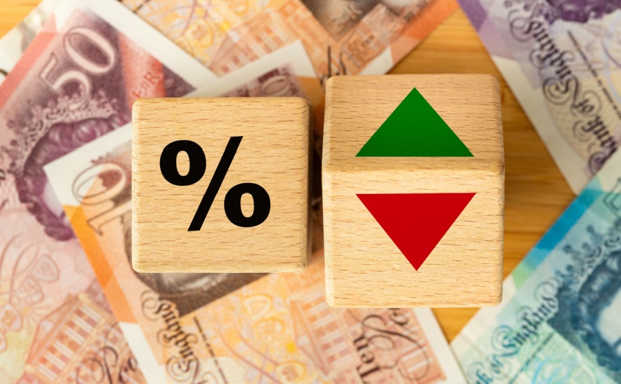 Economic fall takes pound with it