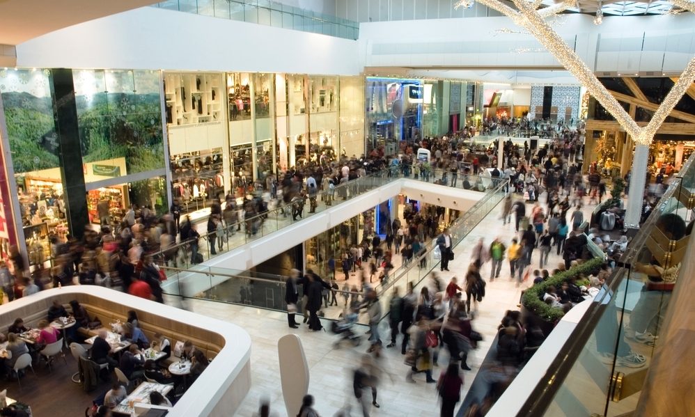 UK retail sales grew by year, fell by month | Smart Currency Business