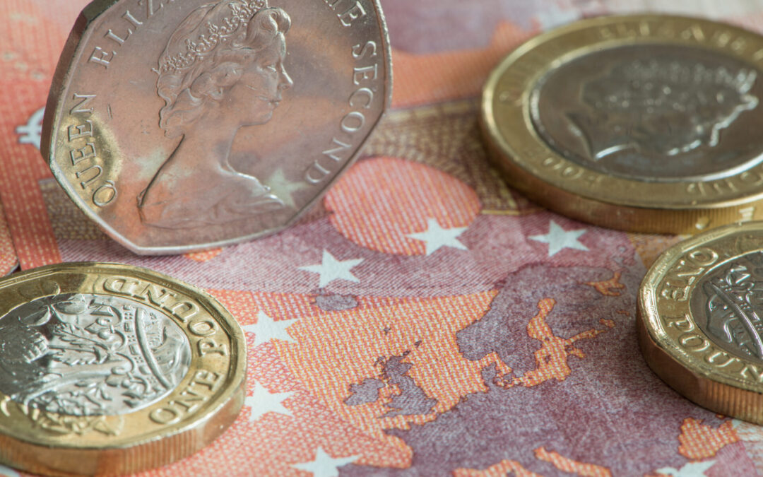 Pound reactive to Brexit news as talks intensify