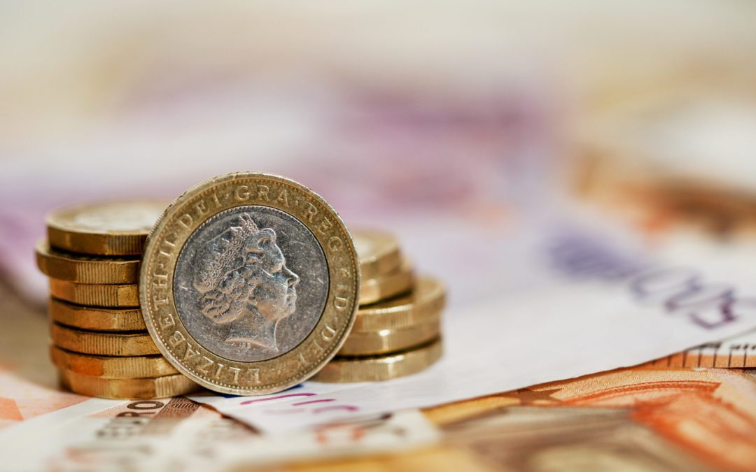 Pound strong on Brexit promise