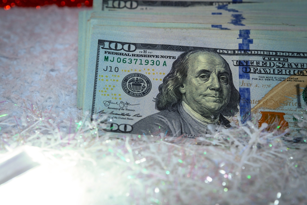 US economy powers ahead