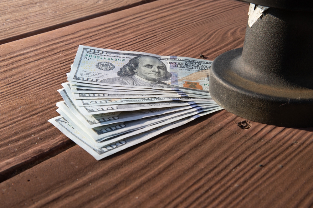 Pressure mounts on US dollar