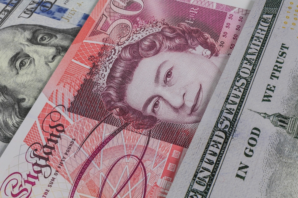 Sterling struggles on interest rate outlook