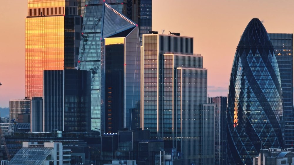 Bank currency forecasts miss by more than 5% on average, Smart Currency Business analysis shows