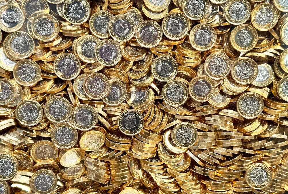 Pound rebounds as bond crisis cools