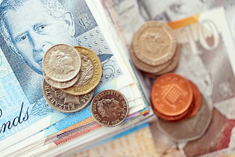 Pound slowly deflates against euro
