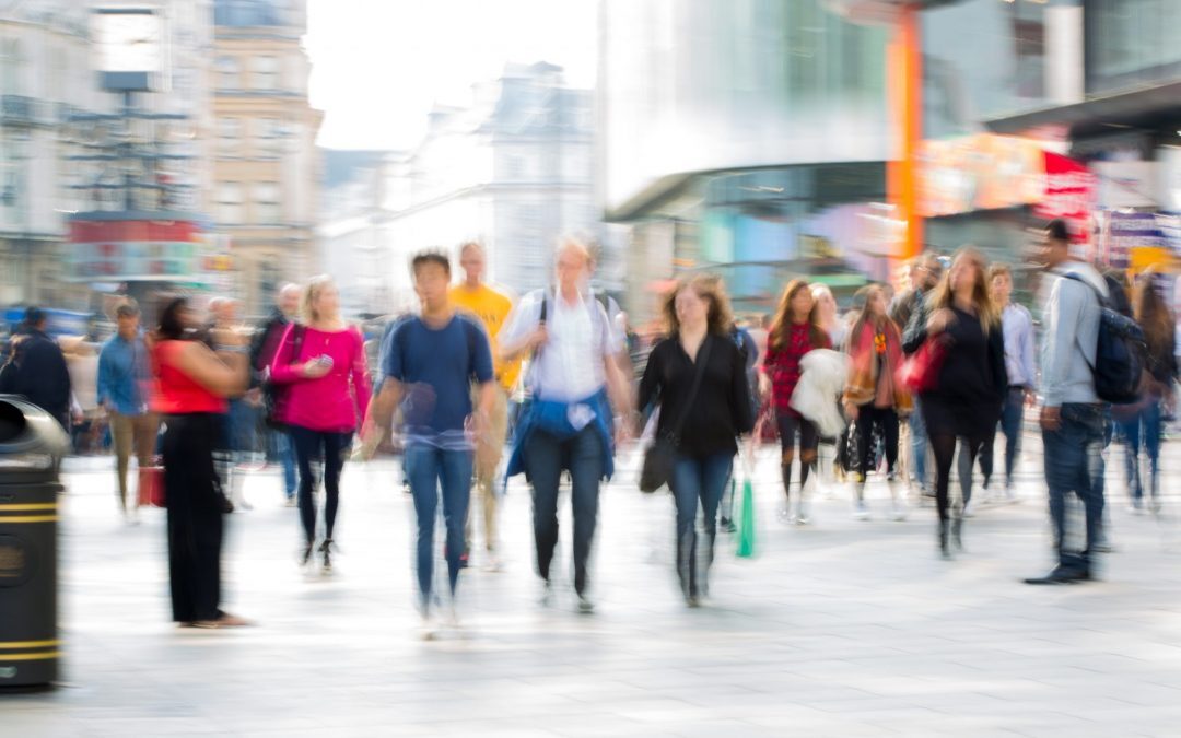 Monthly UK retail sales grow