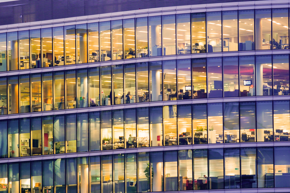 Pound’s rally fades on softer services data