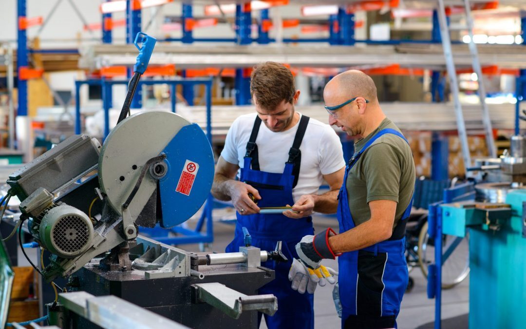 UK wage growth outpaced by inflation