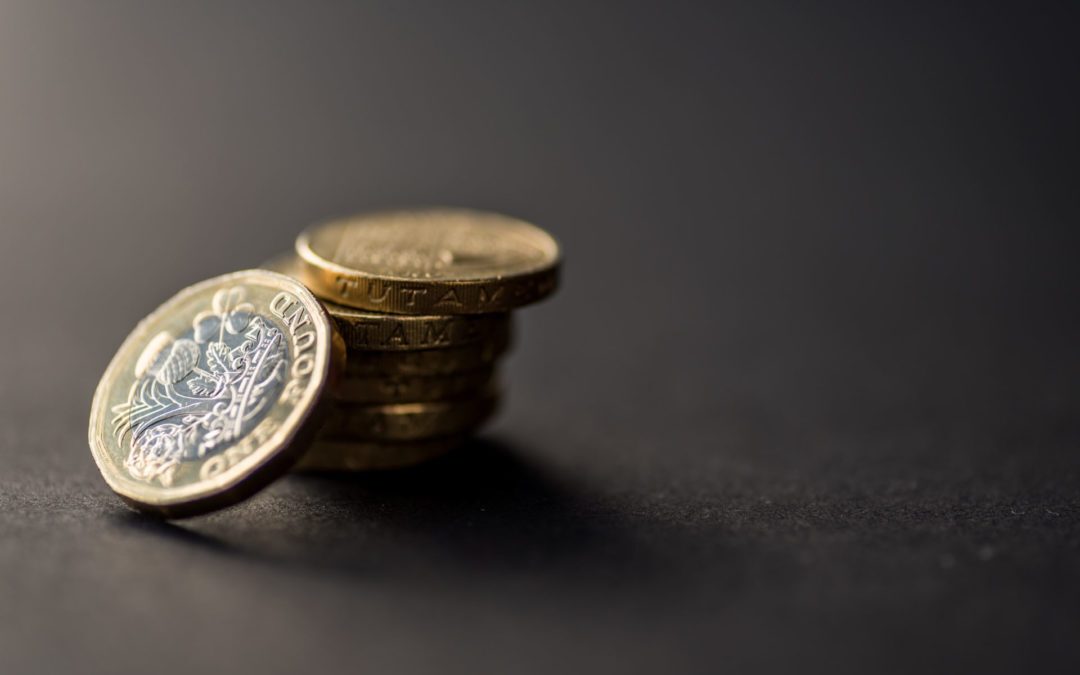 Sterling recovers as markets price in rate cut